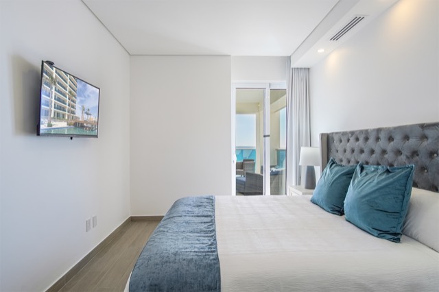 Guest bedroom