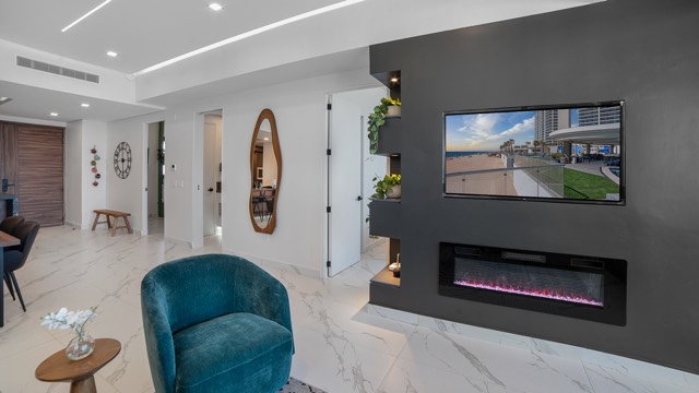 Electric fireplace and TV in the living groom