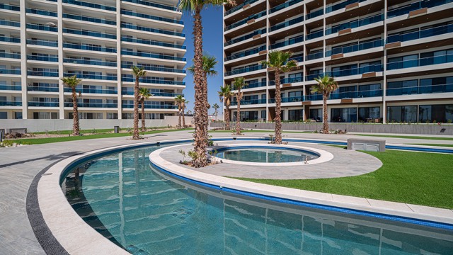 Jacuzzi and lazy river